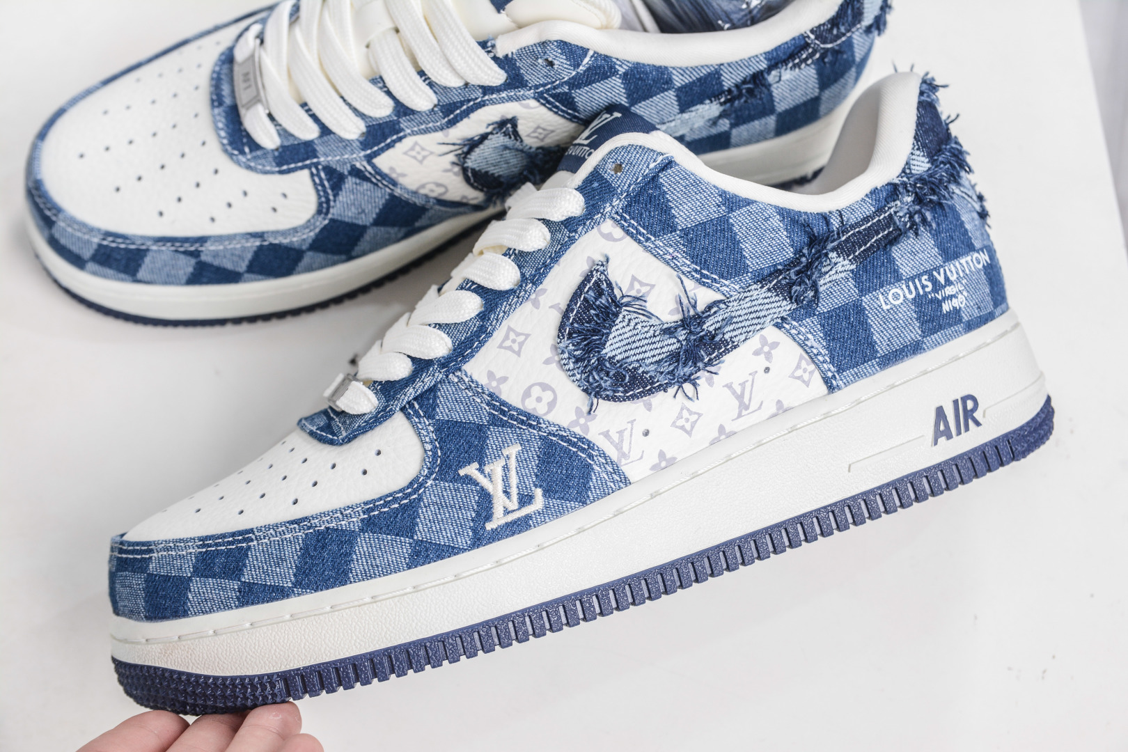 Nike Air Force 1 Low x Louis Vuitton White/Blue Denim Collaboration 8 cmp i1760207983570 6601 0 6