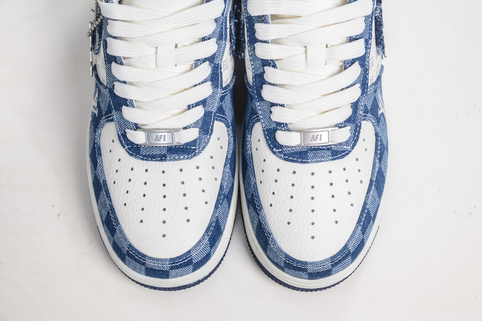 Nike Air Force 1 Low x Louis Vuitton White/Blue Denim Collaboration 10 cmp i1760207984726 933 0 8