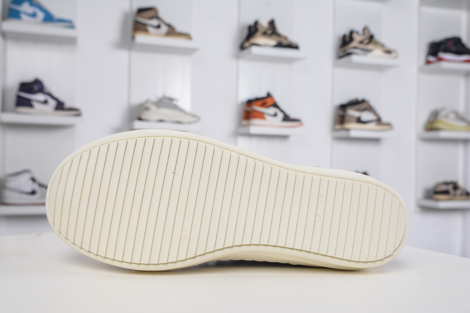 RICK OWENS/RO Hollywood 欧文斯 圆头系带低帮板鞋