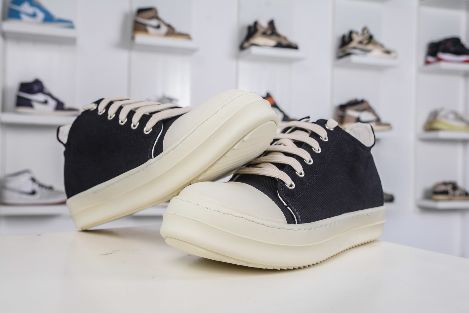 RICK OWENS/RO Hollywood 欧文斯 圆头系带低帮板鞋