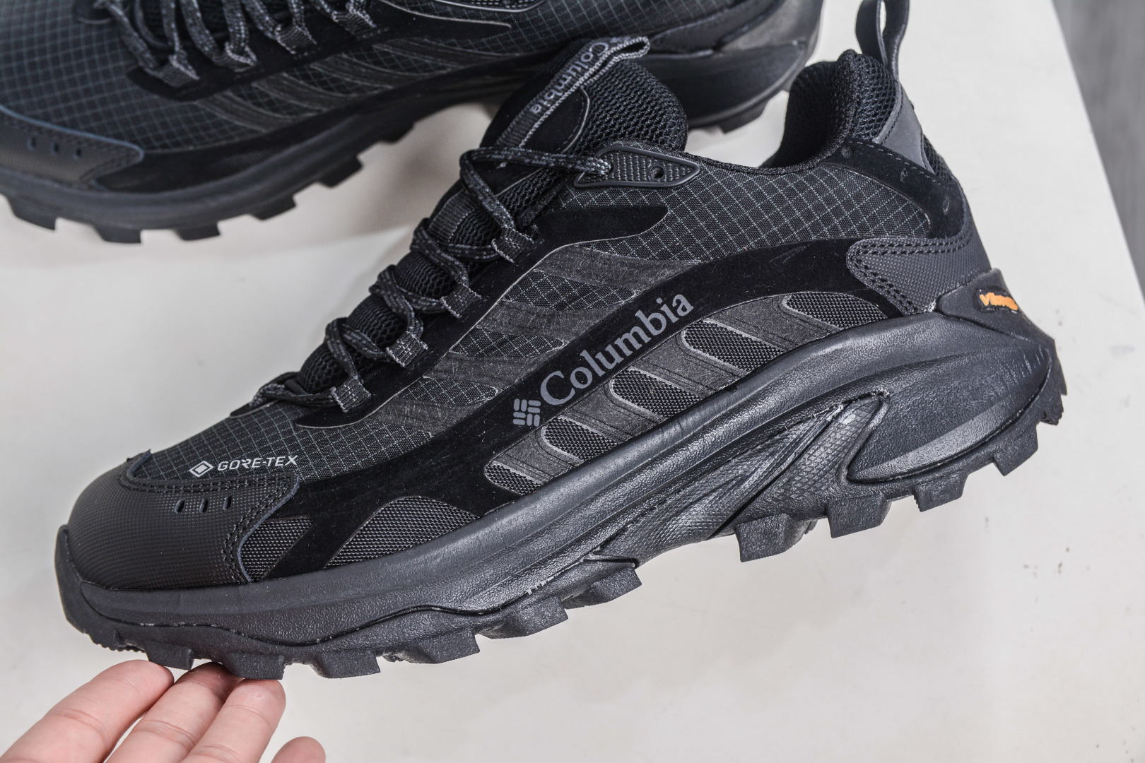 Columbia Men's Trailstorm Waterproof Hiking Shoes - Vibram Outsole 7 cmp i1760208360353 2070 0 6