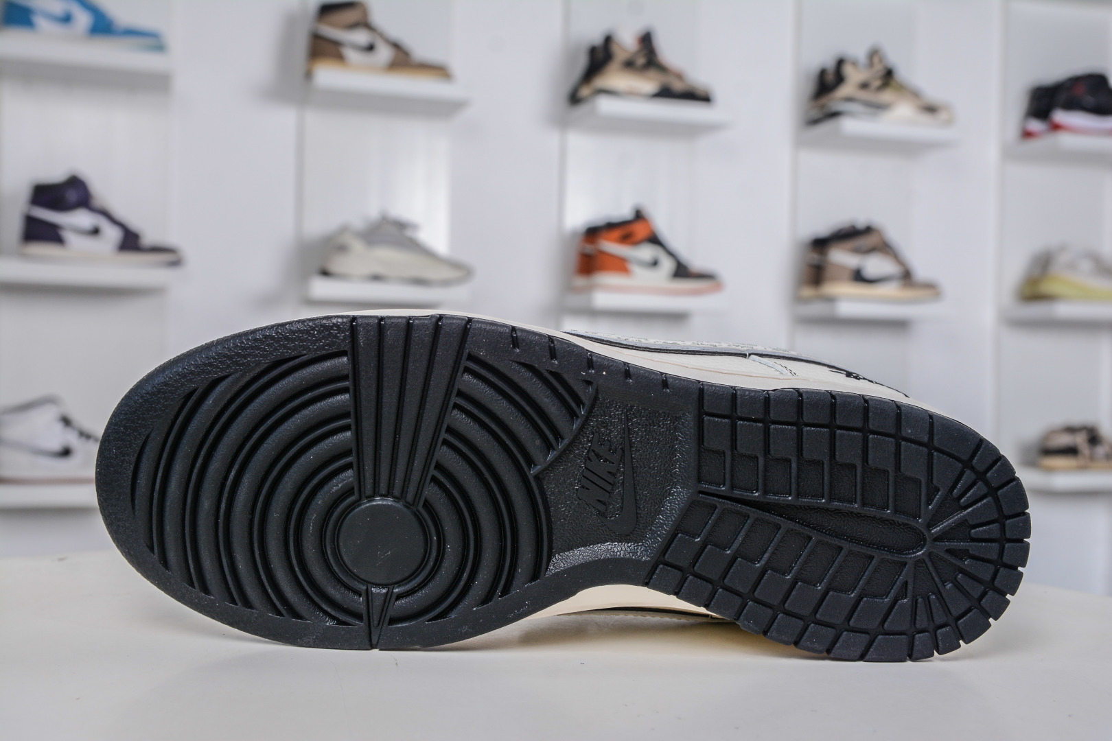 Nike SB Dunk Low X Stussy Collab Cream Black, Unisex Skateboarding Shoes 6 cmp i1760292135970 7623 0 4