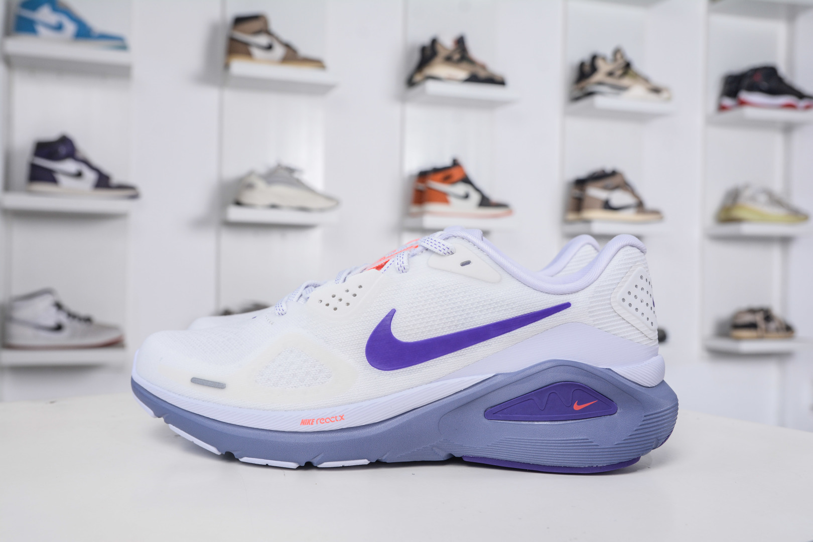 Nike Air Zoom Structure 26 Women's Running Shoes - Lightweight Comfort