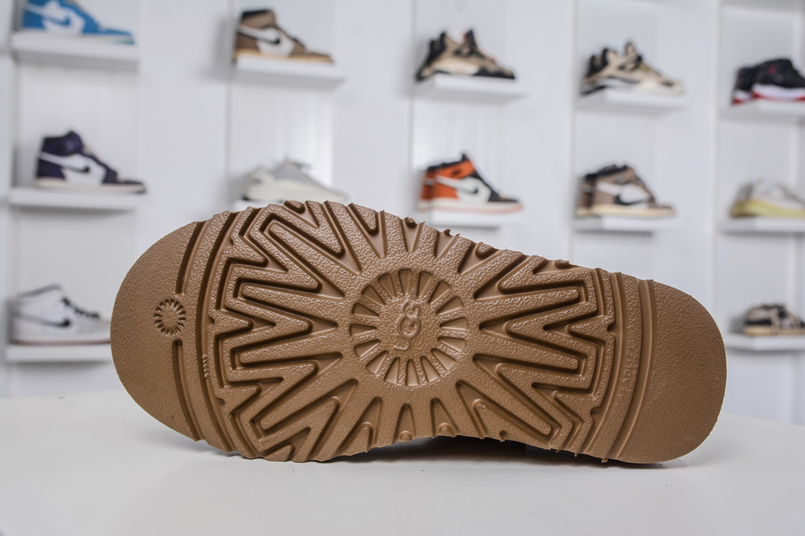 UGG Kallen Lace Low-Top Suede Winter Snow Boots - Warm & Comfortable 6 cmp i1760292486598 1388 0 4