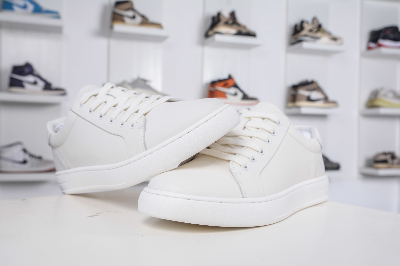 Ecco Soft 7 Men's Leather Sneakers - Comfortable, Stylish, and Versatile 5 cmp i1760292598007 3848 0 3