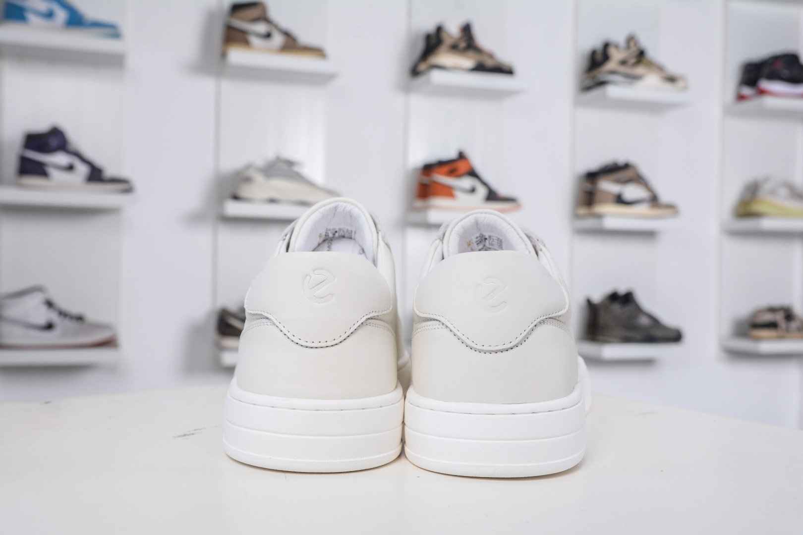 Ecco Soft 7 Men's Leather Sneakers - Comfortable, Stylish, and Versatile 3 cmp i1760292599167 2398 0 1