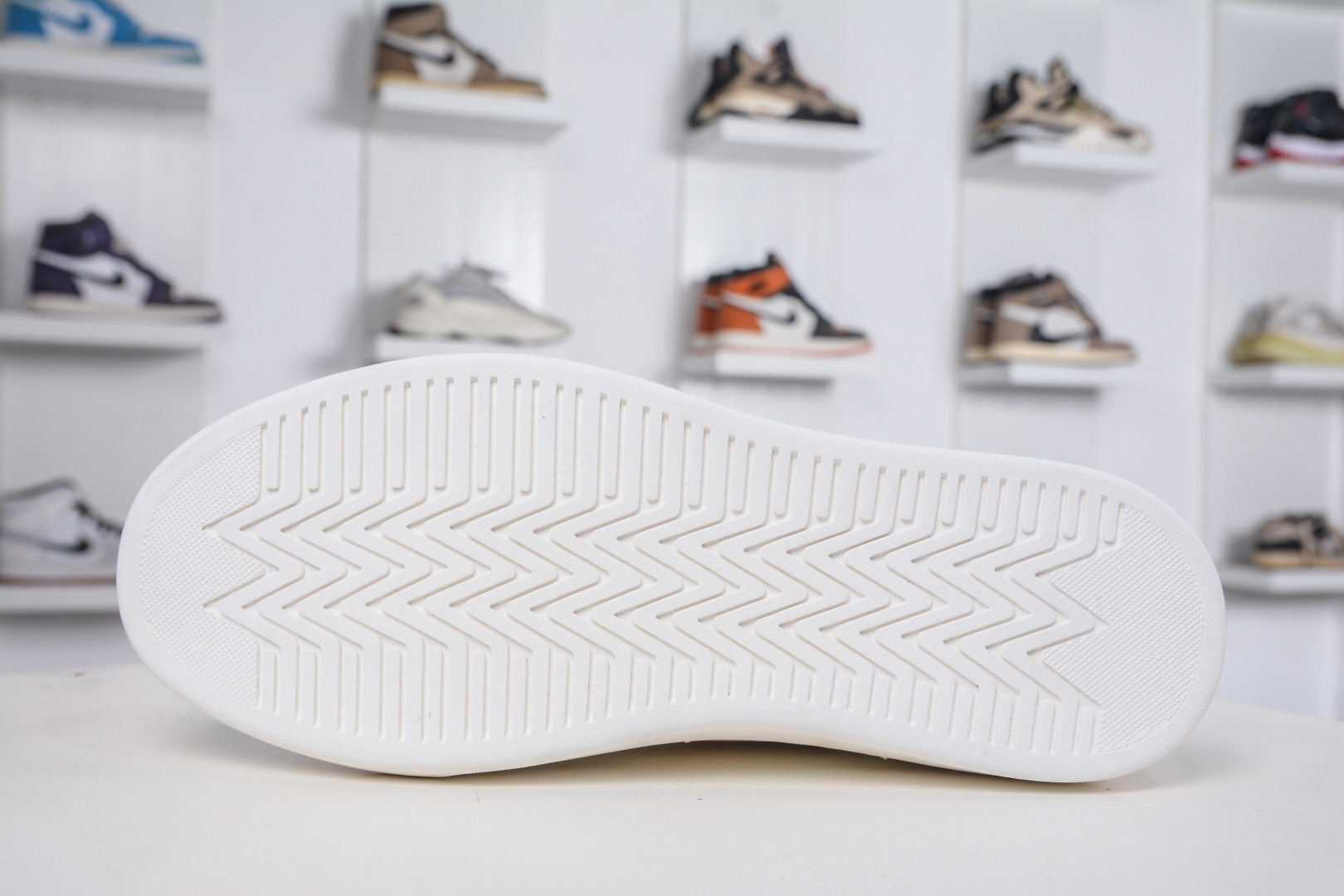 Ecco Soft 7 Men's Leather Sneakers - Comfortable, Stylish, and Versatile 6 cmp i1760292599173 9166 0 4