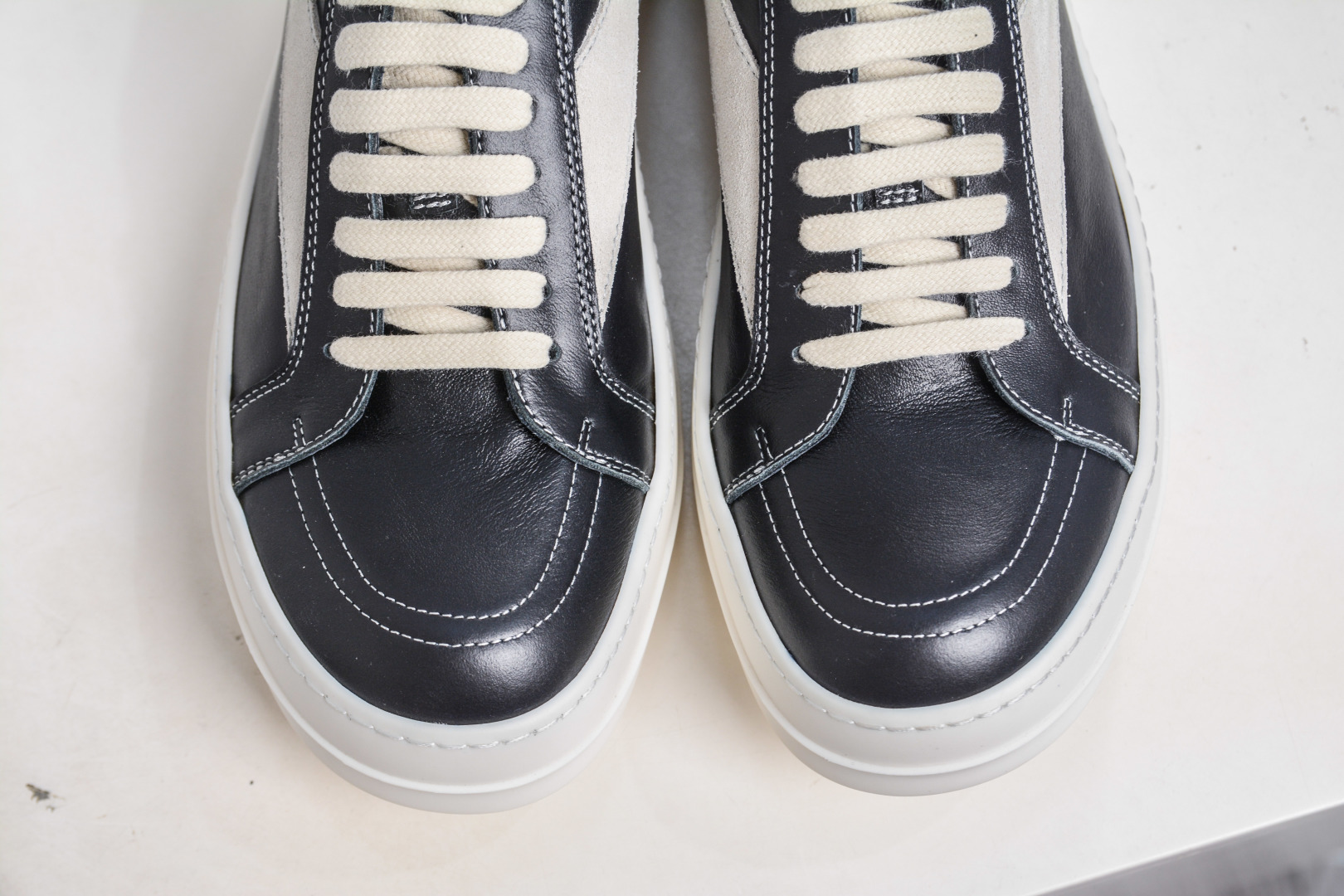 Rick Owens Edfu Low-Top Leather Sneakers - Black & White Designer Shoes 9 cmp i1760292862714 6189 0 8