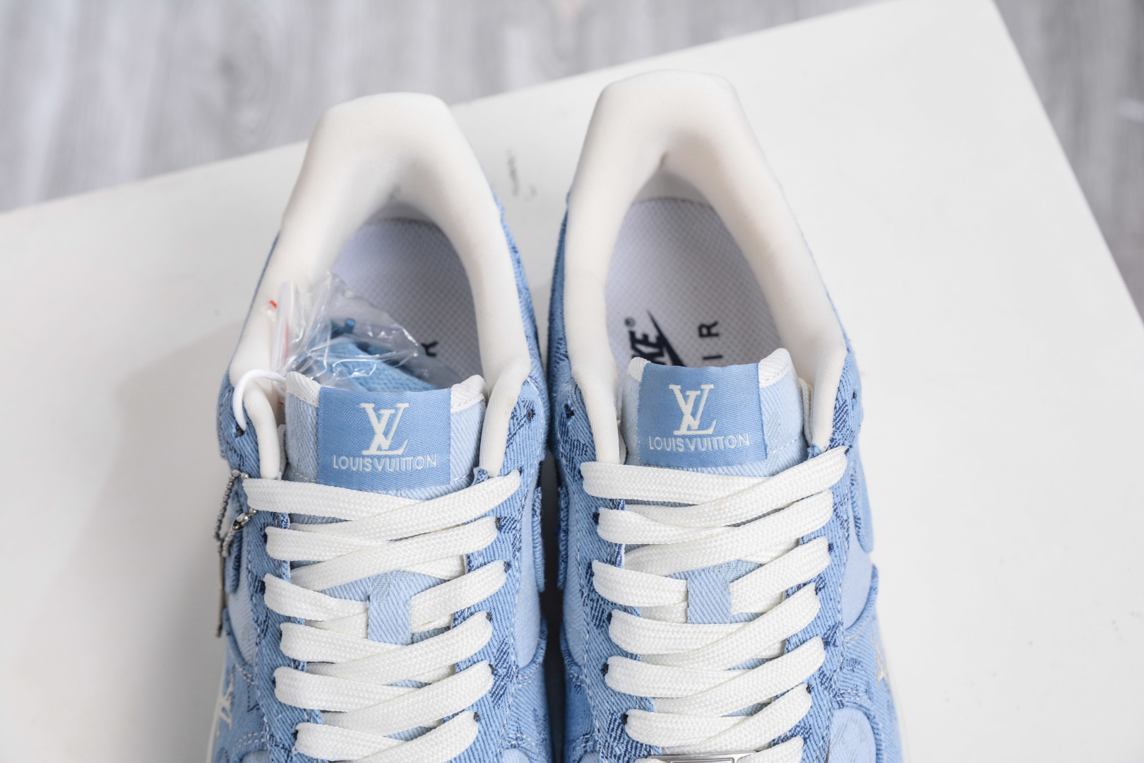 Nike Air Force 1 Low 07 x Louis Vuitton LV联名-浅蓝牛仔 YF9511-823