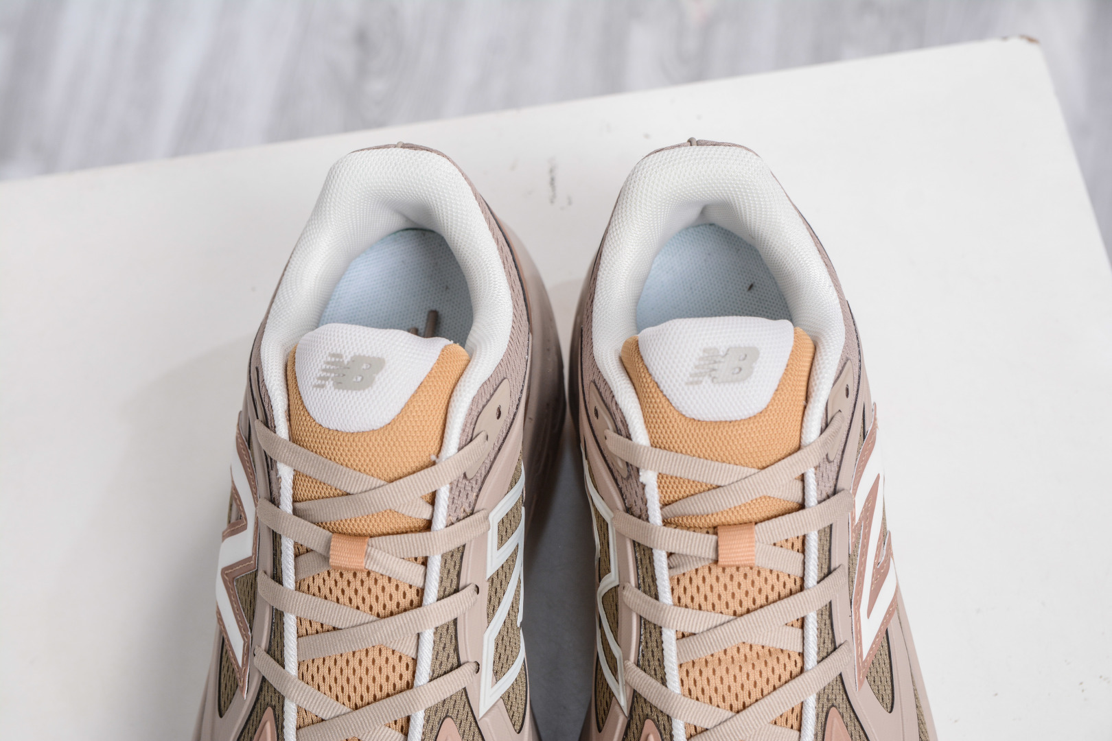 New Balance NB FuelCell Supercomp NB跑步鞋 UTRNAC-莆田鞋,莆田鞋货源,高仿鞋,高仿鞋货源,安福档口,莆田高仿鞋,莆田鞋批发,高仿鞋批发,莆田高仿运动鞋,高仿运动鞋,莆田运动鞋 New Balance NB FuelCell Supercomp NB跑步鞋 UTRNAC