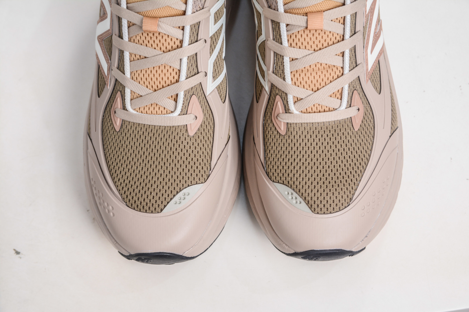 New Balance NB FuelCell Supercomp NB跑步鞋 UTRNAC-莆田鞋,莆田鞋货源,高仿鞋,高仿鞋货源,安福档口,莆田高仿鞋,莆田鞋批发,高仿鞋批发,莆田高仿运动鞋,高仿运动鞋,莆田运动鞋 New Balance NB FuelCell Supercomp NB跑步鞋 UTRNAC