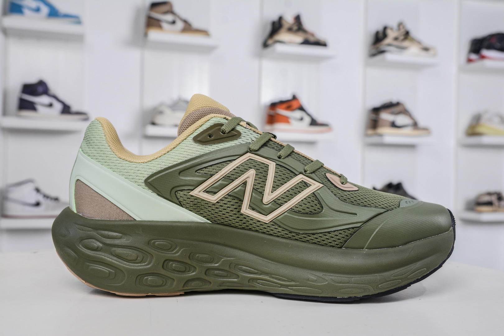 New Balance NB FuelCell Supercomp NB跑步鞋 UTRNAD-莆田鞋,莆田鞋货源,高仿鞋,高仿鞋货源,安福档口,莆田高仿鞋,莆田鞋批发,高仿鞋批发,莆田高仿运动鞋,高仿运动鞋,莆田运动鞋 New Balance NB FuelCell Supercomp NB跑步鞋 UTRNAD
