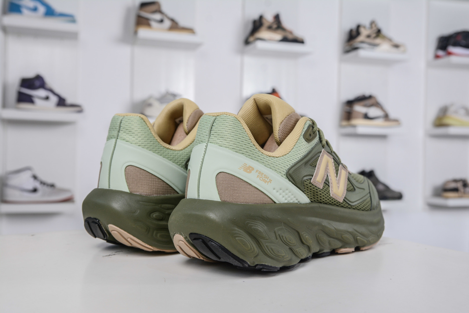 New Balance NB FuelCell Supercomp NB跑步鞋 UTRNAD-莆田鞋,莆田鞋货源,高仿鞋,高仿鞋货源,安福档口,莆田高仿鞋,莆田鞋批发,高仿鞋批发,莆田高仿运动鞋,高仿运动鞋,莆田运动鞋 New Balance NB FuelCell Supercomp NB跑步鞋 UTRNAD