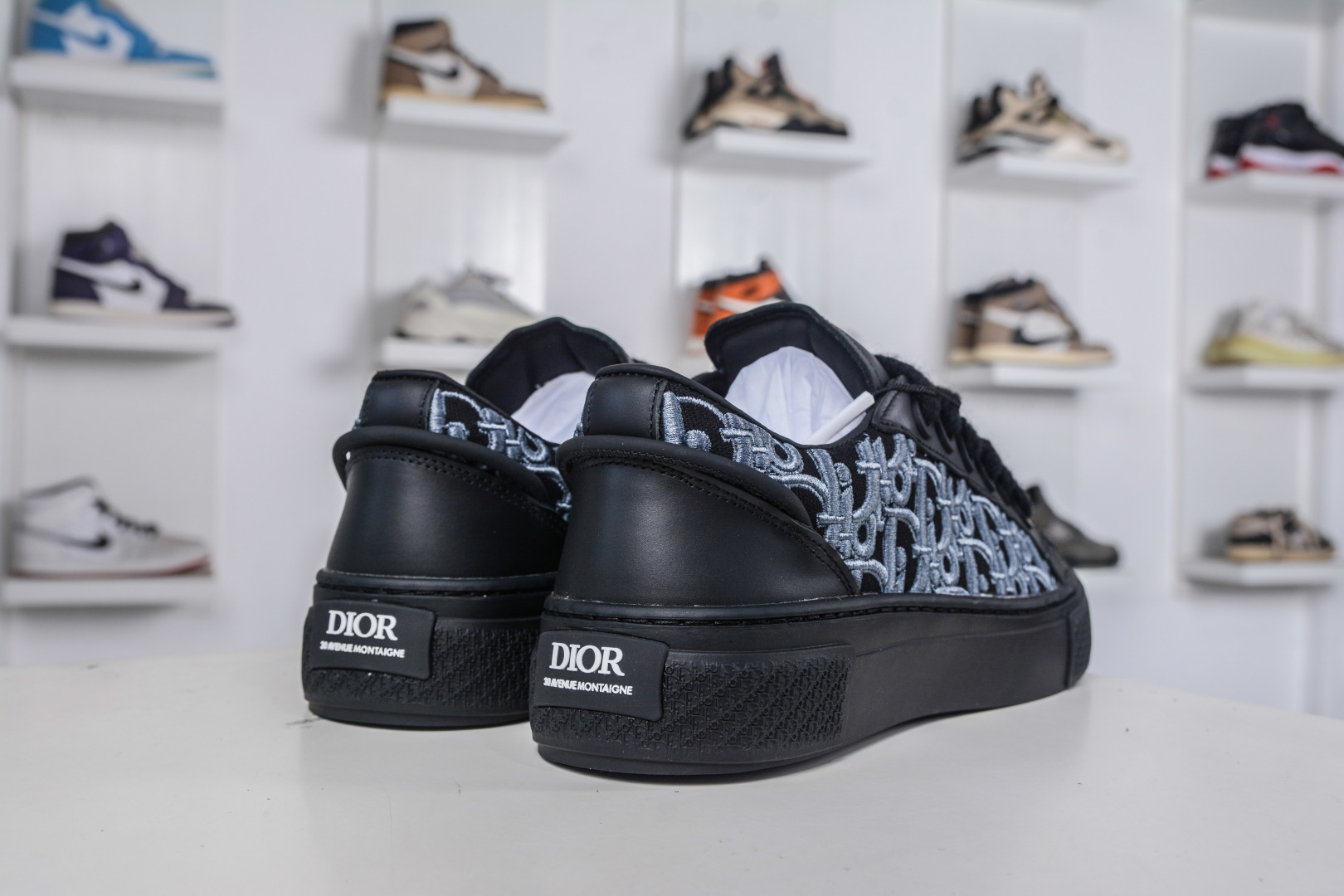 Dior B33 运动鞋2024秋季新品 重新诠释经网球鞋 3SN303ZWNYQ H900