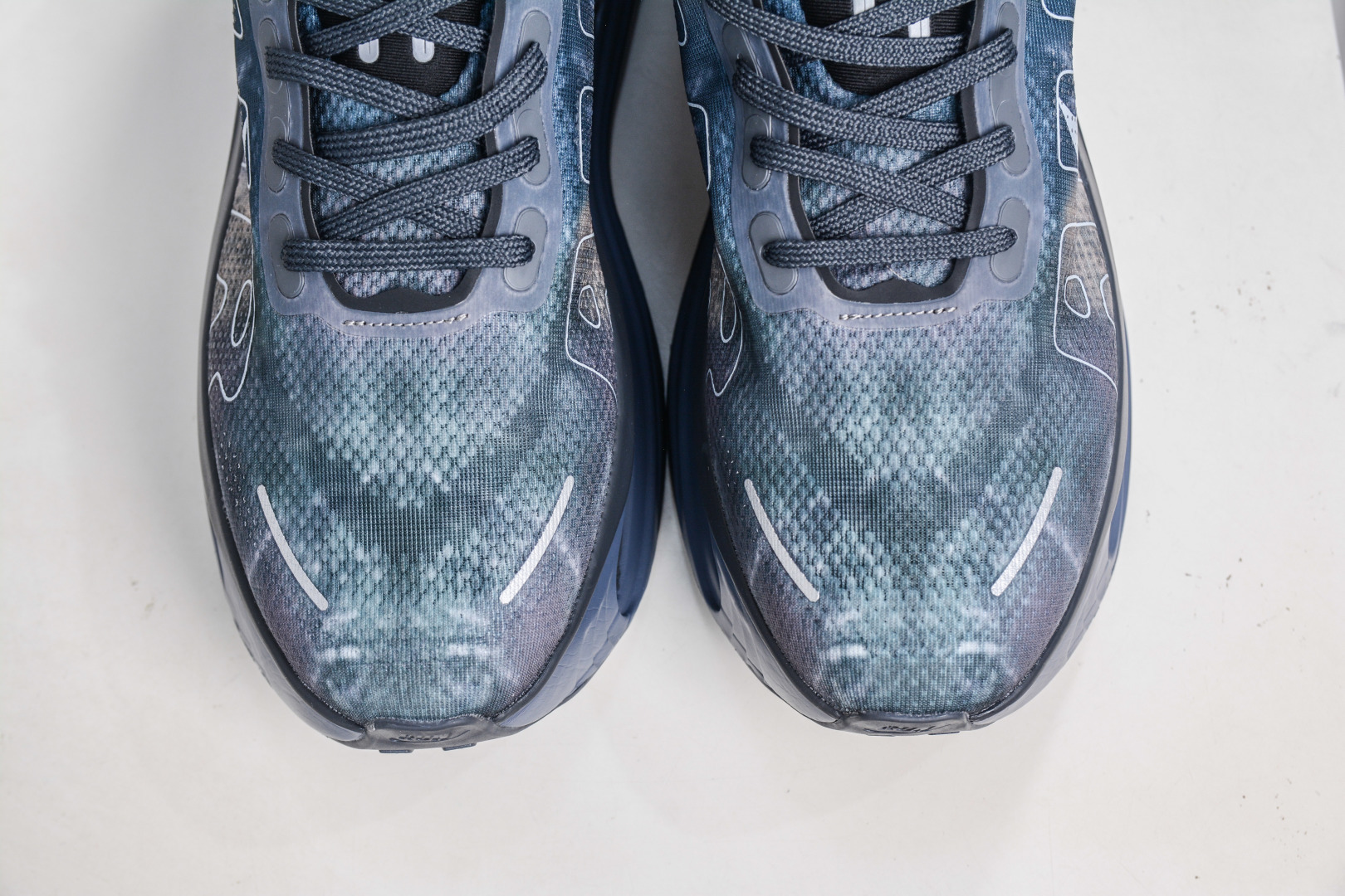 cmp i1760456090886 3717 0 8