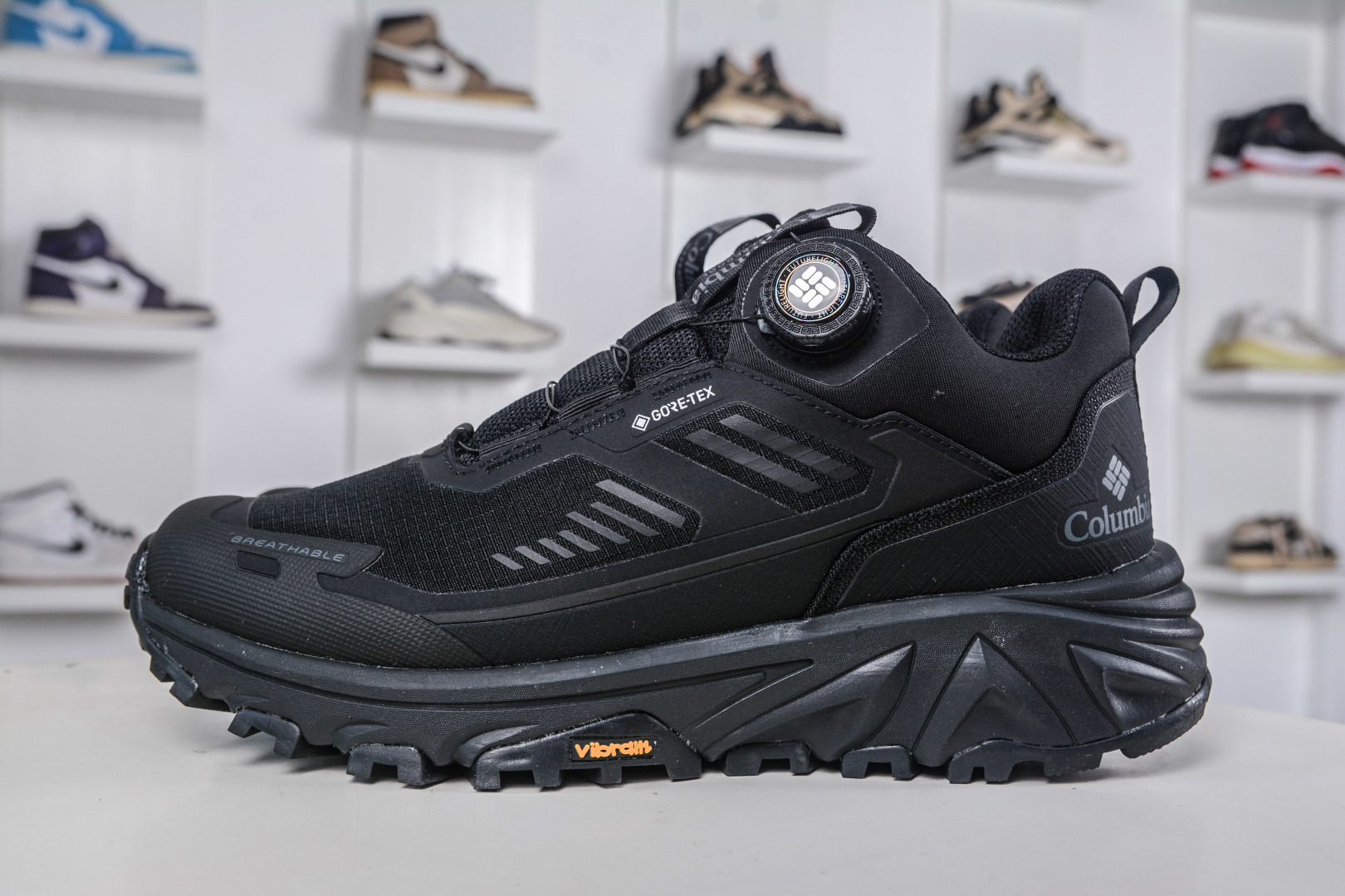 Columbia Men's Hiking Shoes, Breathable, Quick Lacing System, All-Terrain, Sizes 40-45