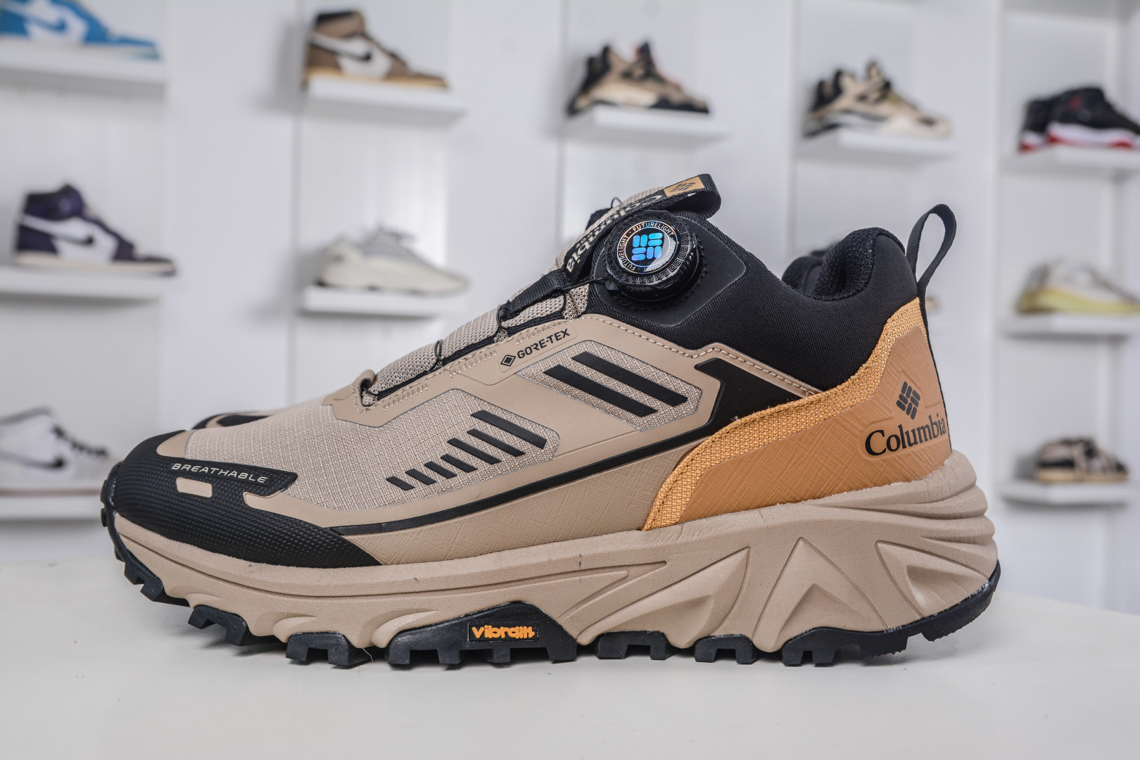 Columbia Men's Hiking Trail Shoe, Lightweight & Breathable Outdoor Footwear