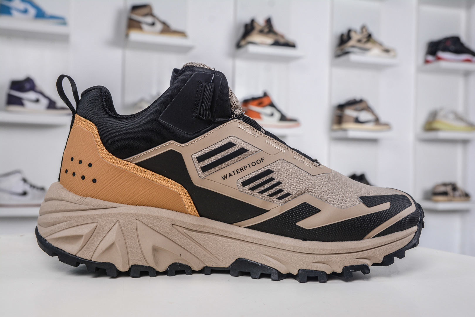 Columbia Men's Hiking Trail Shoe, Lightweight & Breathable Outdoor Footwear 3 cmp i1760456304978 7018 0 2