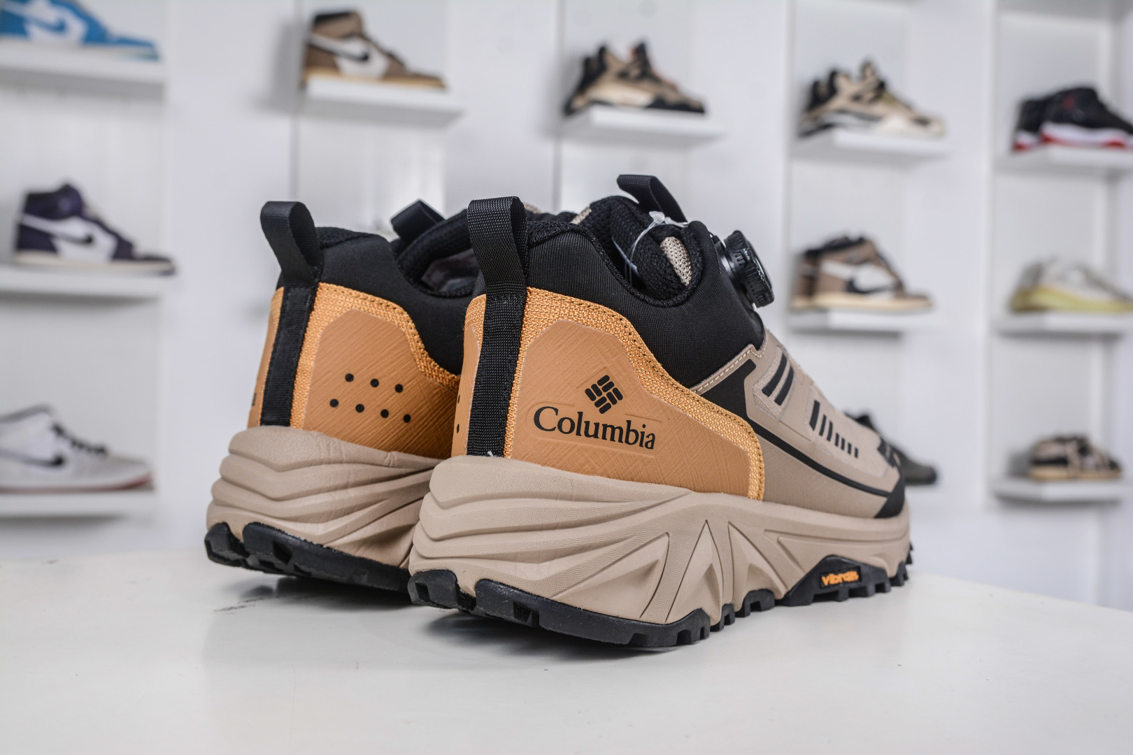 Columbia Men's Hiking Trail Shoe, Lightweight & Breathable Outdoor Footwear 6 cmp i1760456306827 8778 0 5