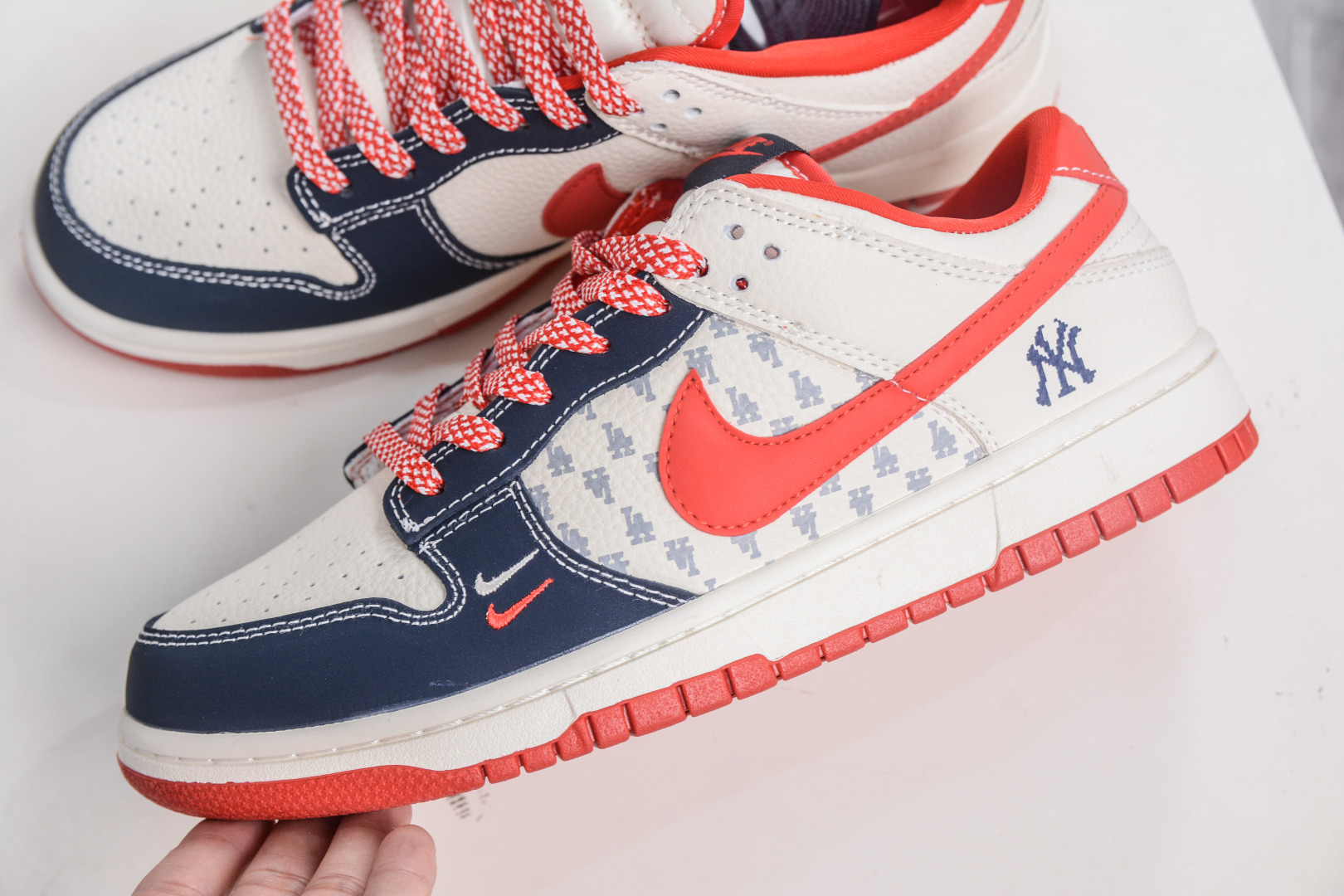 Nike SB Dunk Low MLB Yankees - Premium Craftsmanship, Iconic Design 8 cmp i1760456465888 1843 0 6