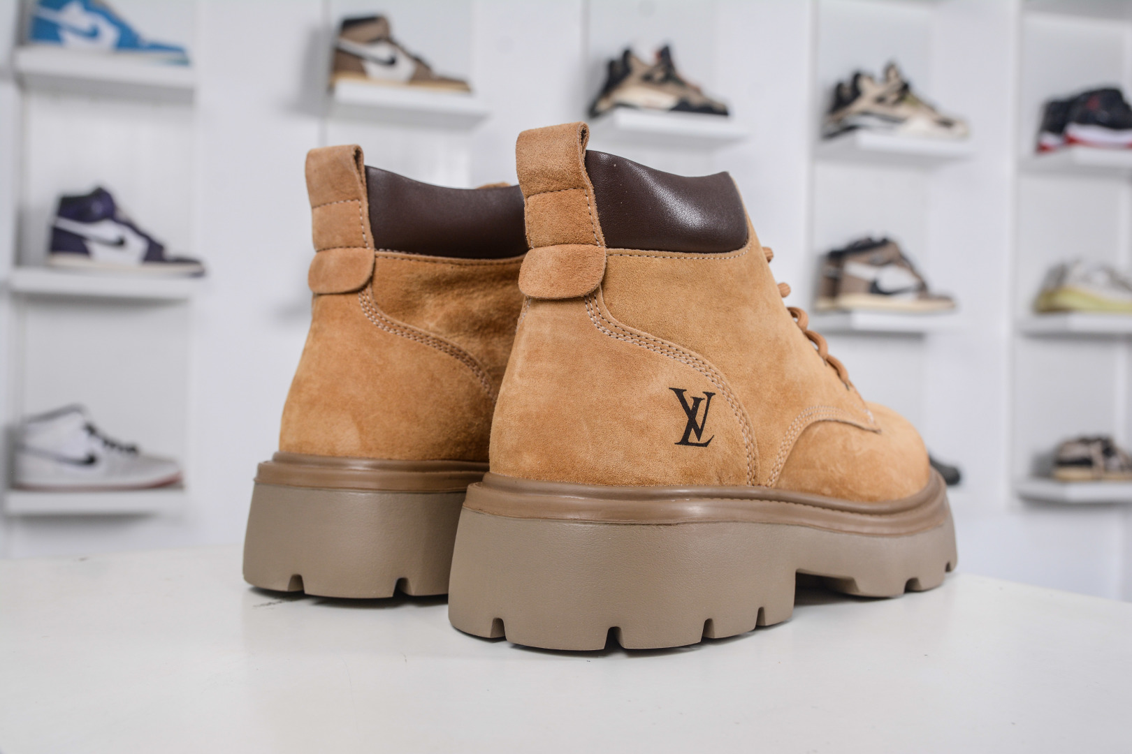 Louis Vuitton Fall/Winter Lightweight Leather Ankle Boots - Premium Quality 7 cmp i1760456768576 7119 0 5