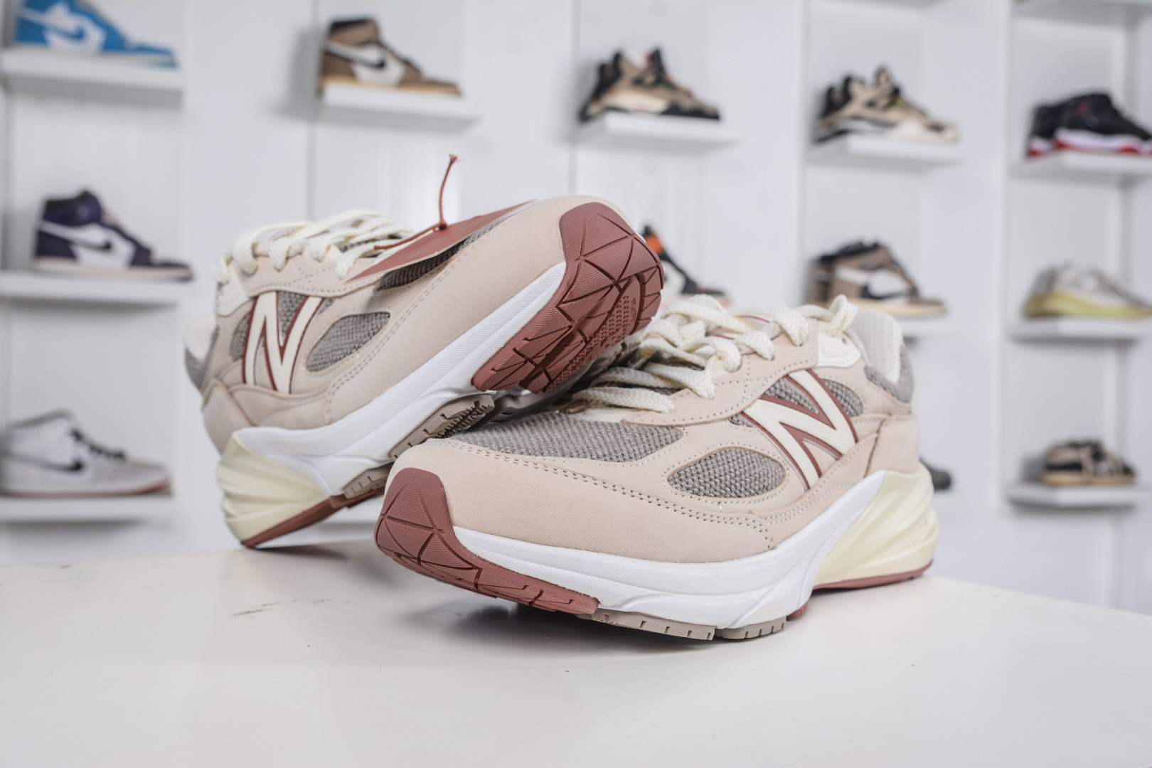 New Balance 990 Series Premium Retro Running Shoes - U990LO6 5 cmp i1760456885950 5531 0 3