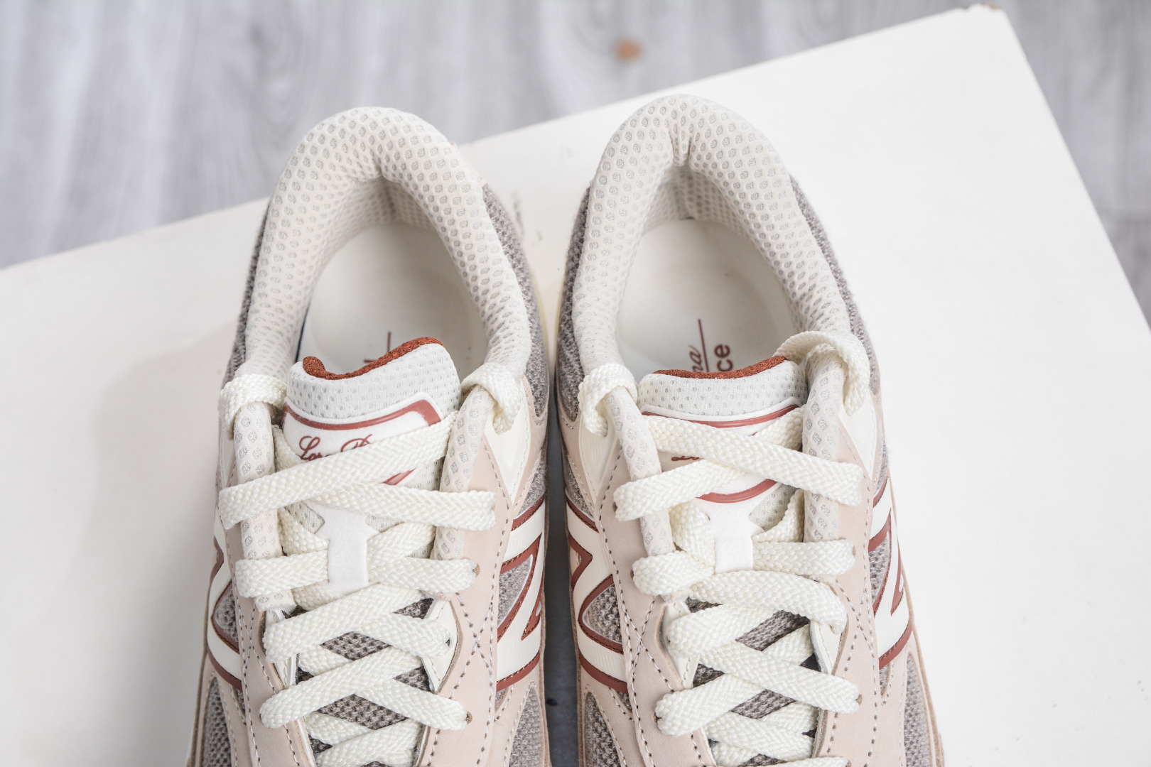 New Balance 990 Series Premium Retro Running Shoes - U990LO6 9 cmp i1760456887115 410 0 7