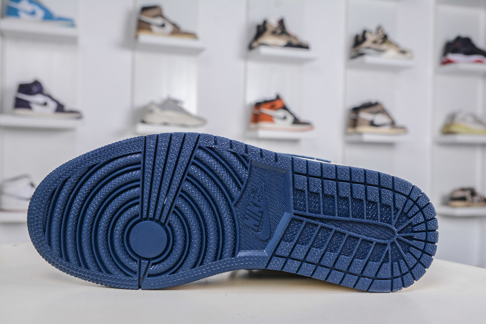 Air Jordan 1 Retro Low x Stussy 斯图西联名-深蓝棕 LR8888-015-High Quatity Cheap Brand wholesale wholesaler seller Clothes Bags handbags Sneakers Top Fashion Clothing Shoes from China Factory Chinese suppliers best Quality Beautiful Price Air Jordan 1 Retro Low x Stussy 斯图西联名-深蓝棕 LR8888-015