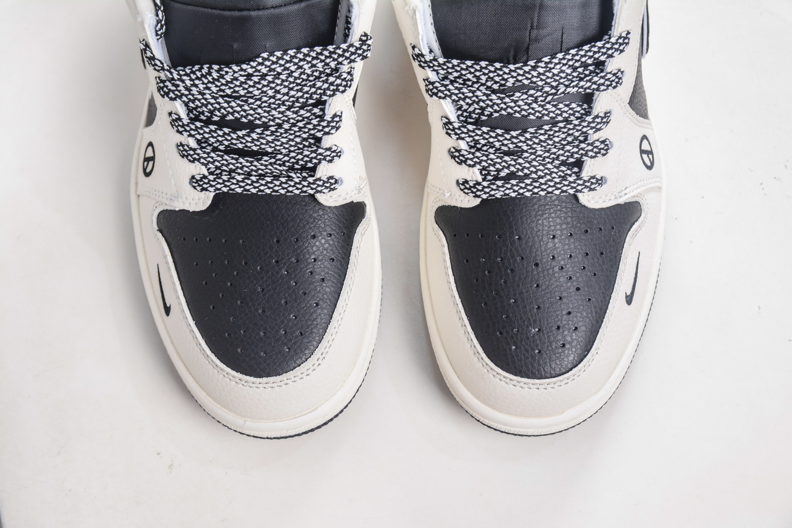 Air Jordan 1 Retro Low x Peaceminusone 小雏菊联名-米黑 LJ2025-002