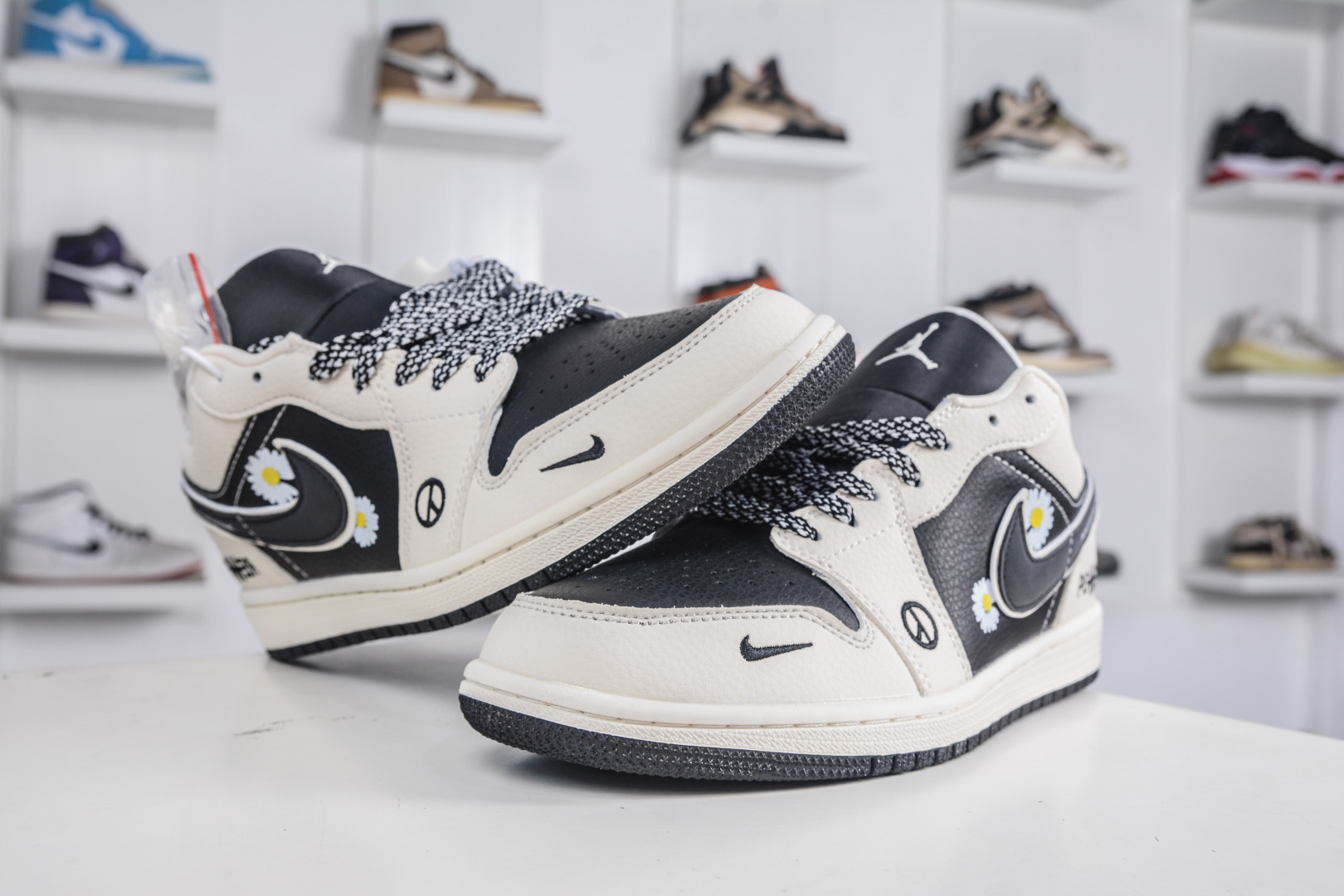Air Jordan 1 Retro Low x Peaceminusone 小雏菊联名-米黑 LJ2025-002