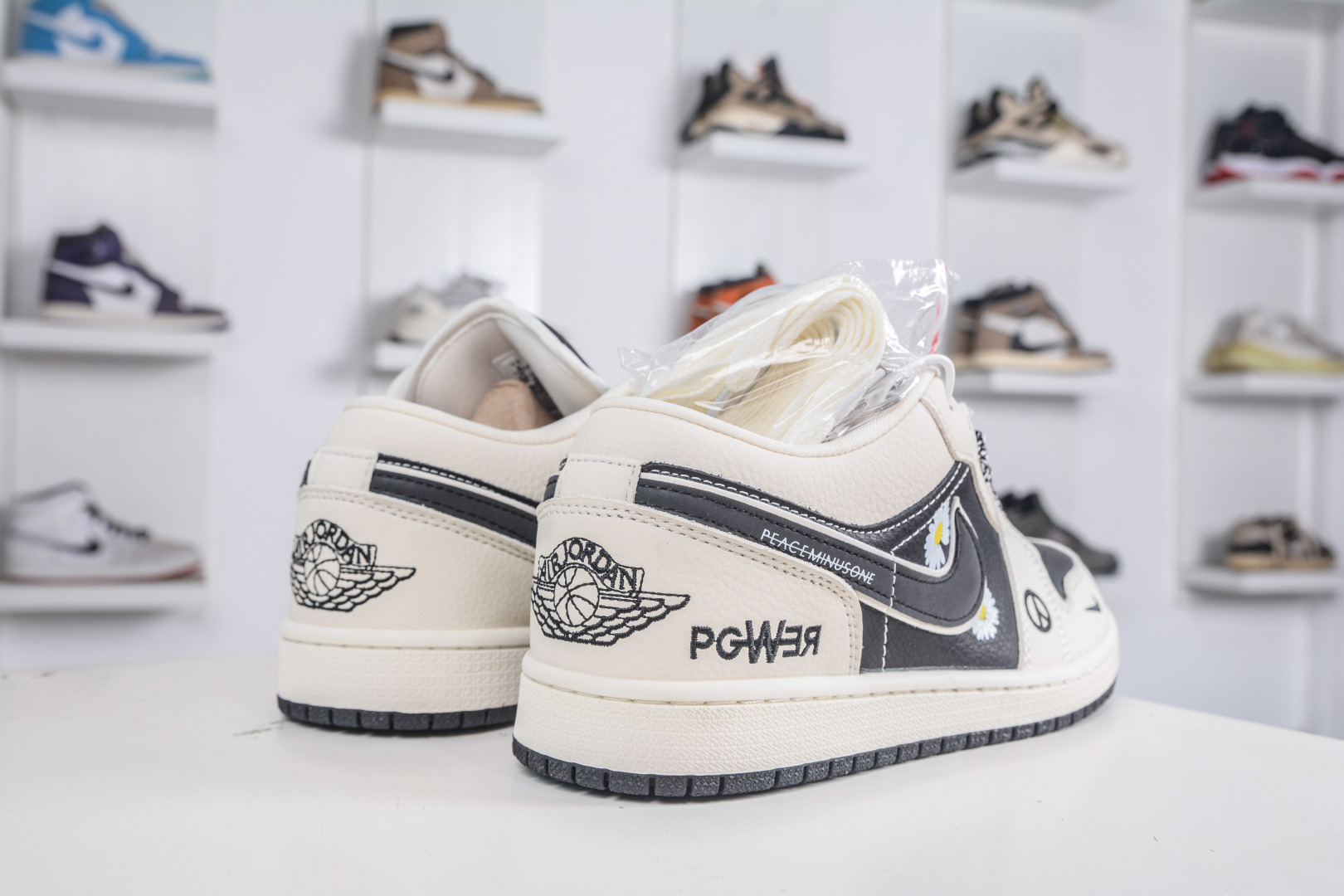 Air Jordan 1 Retro Low x Peaceminusone 小雏菊联名-米黑 LJ2025-002