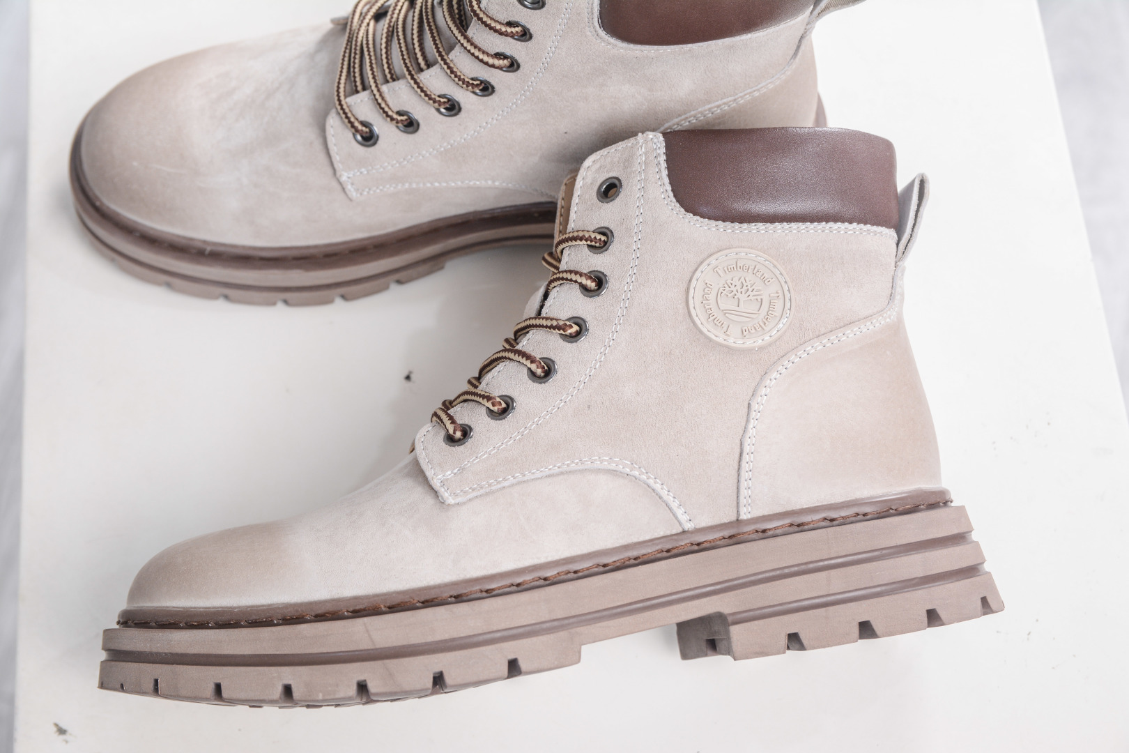 Timberland添柏岚/天伯伦户外高帮休闲大黄靴系列