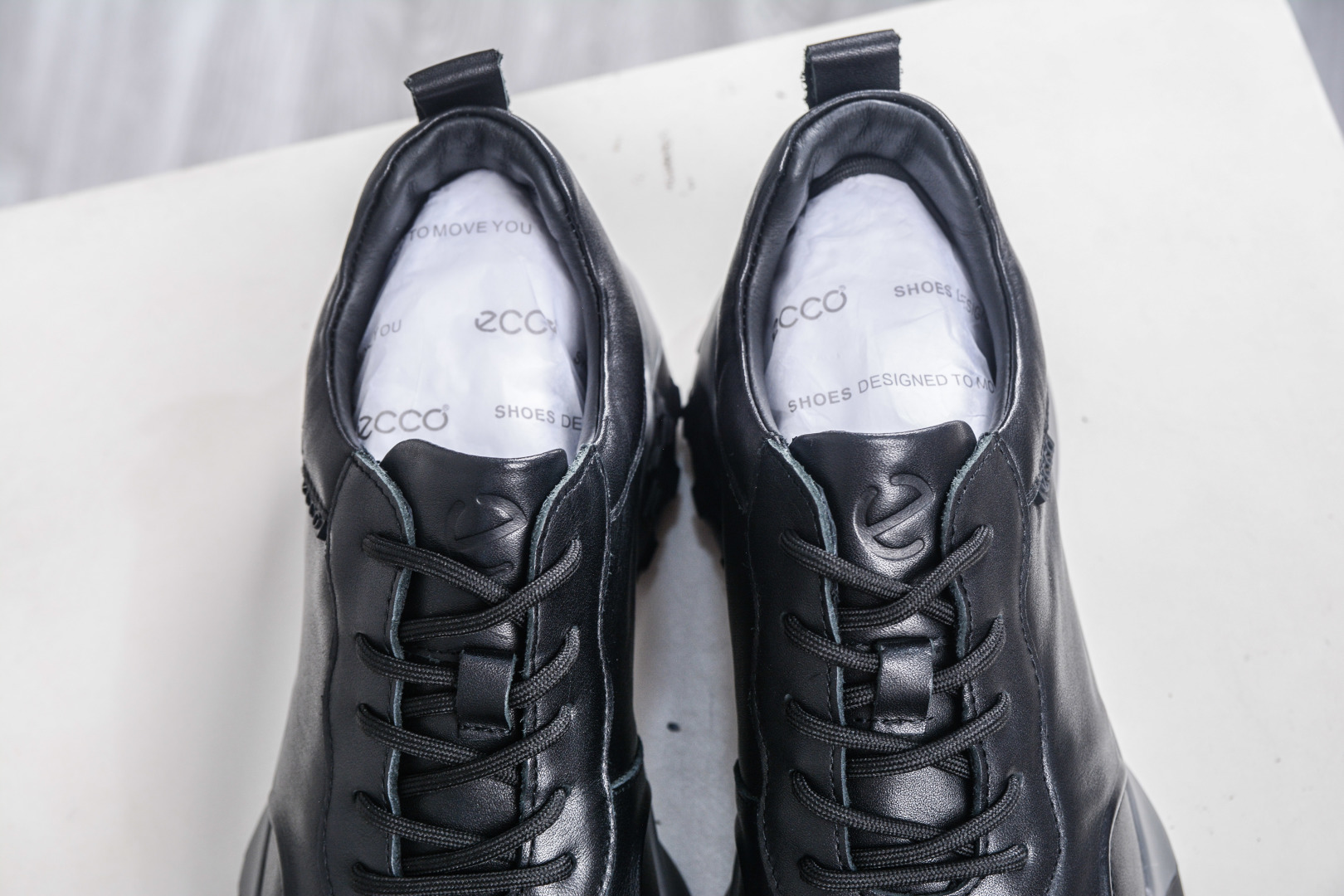 ECCO爱步休闲运动鞋男 纯色拼接防滑耐磨运动鞋 复古跑鞋系列新品-High Quatity Cheap Brand wholesale wholesaler seller Clothes Bags handbags Sneakers Top Fashion Clothing Shoes from China Factory Chinese suppliers best Quality Beautiful Price ECCO爱步休闲运动鞋男 纯色拼接防滑耐磨运动鞋 复古跑鞋系列新品