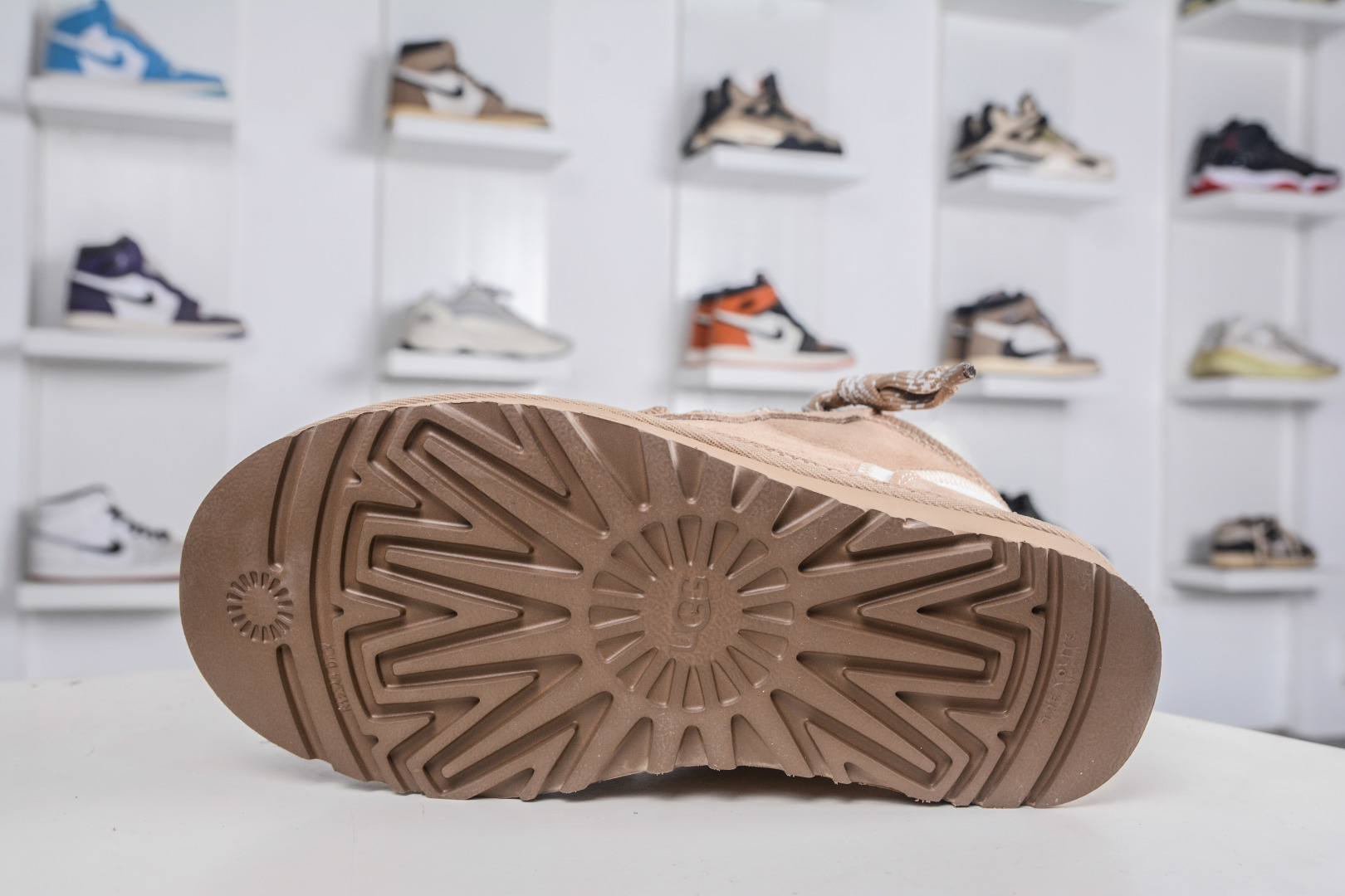 UGG Highland海兰德系列 简约舒适 时尚潮流 保暖 高帮雪地靴 W/1145390