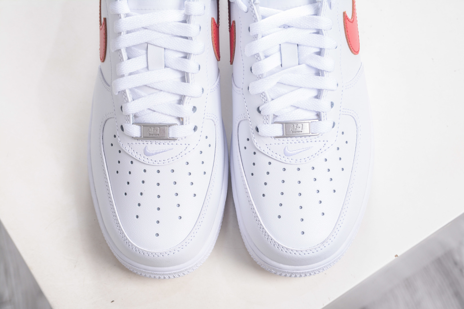 G版纯原 Supreme X NK AIR Force 1 Low 空军一号联名 白红 CU9225-101