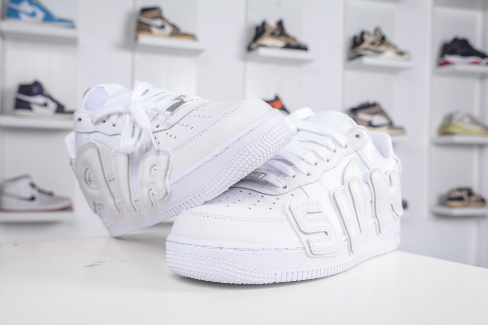 TOP纯原 CPFM x NK Air Force 1 07 Low 空军一号系列低帮经典百搭休闲运动板鞋“联名放大补丁字母” FQ7069-100-High Quatity Cheap Brand wholesale wholesaler seller Clothes Bags handbags Sneakers Top Fashion Clothing Shoes from China Factory Chinese suppliers best Quality Beautiful Price TOP纯原 CPFM x NK Air Force 1 07 Low 空军一号系列低帮经典百搭休闲运动板鞋“联名放大补丁字母” FQ7069-100