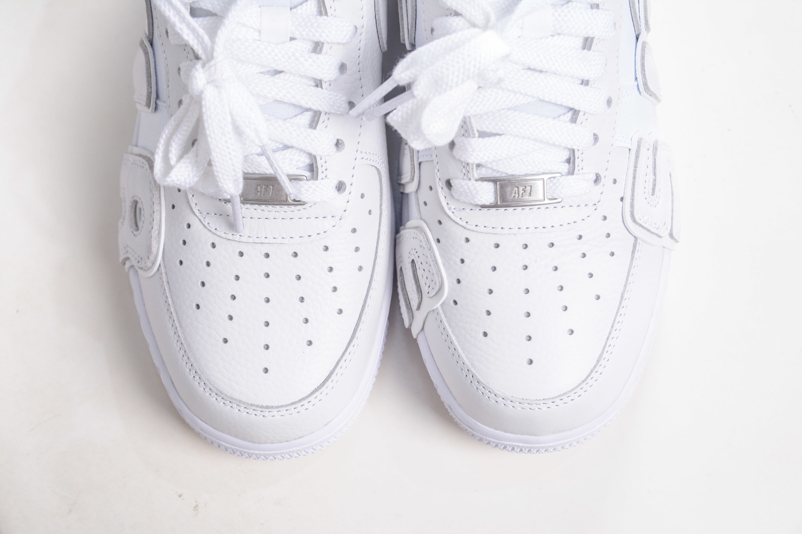 TOP纯原 CPFM x NK Air Force 1 07 Low 空军一号系列低帮经典百搭休闲运动板鞋“联名放大补丁字母” FQ7069-100-High Quatity Cheap Brand wholesale wholesaler seller Clothes Bags handbags Sneakers Top Fashion Clothing Shoes from China Factory Chinese suppliers best Quality Beautiful Price TOP纯原 CPFM x NK Air Force 1 07 Low 空军一号系列低帮经典百搭休闲运动板鞋“联名放大补丁字母” FQ7069-100