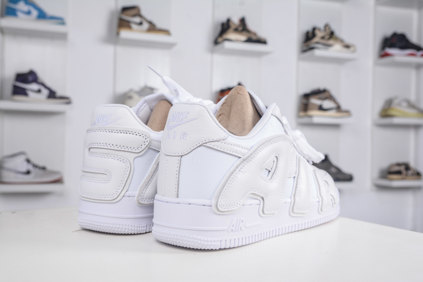 TOP纯原 CPFM x NK Air Force 1 07 Low 空军一号系列低帮经典百搭休闲运动板鞋“联名放大补丁字母” FQ7069-100-High Quatity Cheap Brand wholesale wholesaler seller Clothes Bags handbags Sneakers Top Fashion Clothing Shoes from China Factory Chinese suppliers best Quality Beautiful Price TOP纯原 CPFM x NK Air Force 1 07 Low 空军一号系列低帮经典百搭休闲运动板鞋“联名放大补丁字母” FQ7069-100