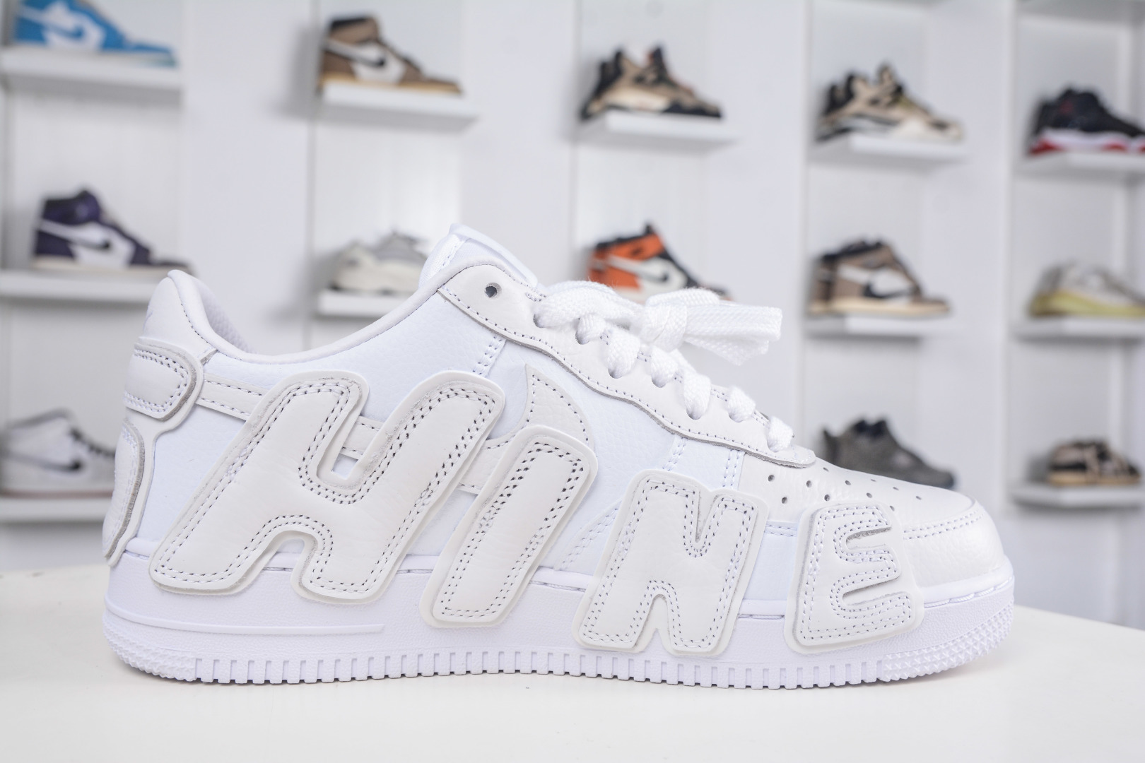 TOP纯原 CPFM x NK Air Force 1 07 Low 空军一号系列低帮经典百搭休闲运动板鞋“联名放大补丁字母” FQ7069-100-High Quatity Cheap Brand wholesale wholesaler seller Clothes Bags handbags Sneakers Top Fashion Clothing Shoes from China Factory Chinese suppliers best Quality Beautiful Price TOP纯原 CPFM x NK Air Force 1 07 Low 空军一号系列低帮经典百搭休闲运动板鞋“联名放大补丁字母” FQ7069-100