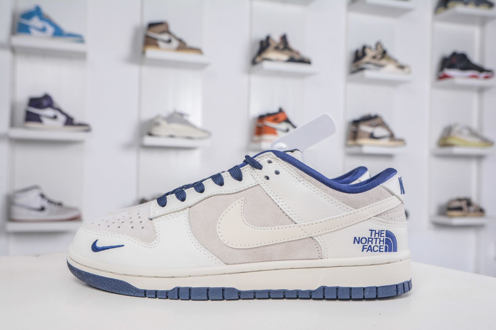 Nike SB Dunk Low The North Face Custom Sneakers - Low-Top Casual Shoes 1 cmp i1760628284265 9011 0 0