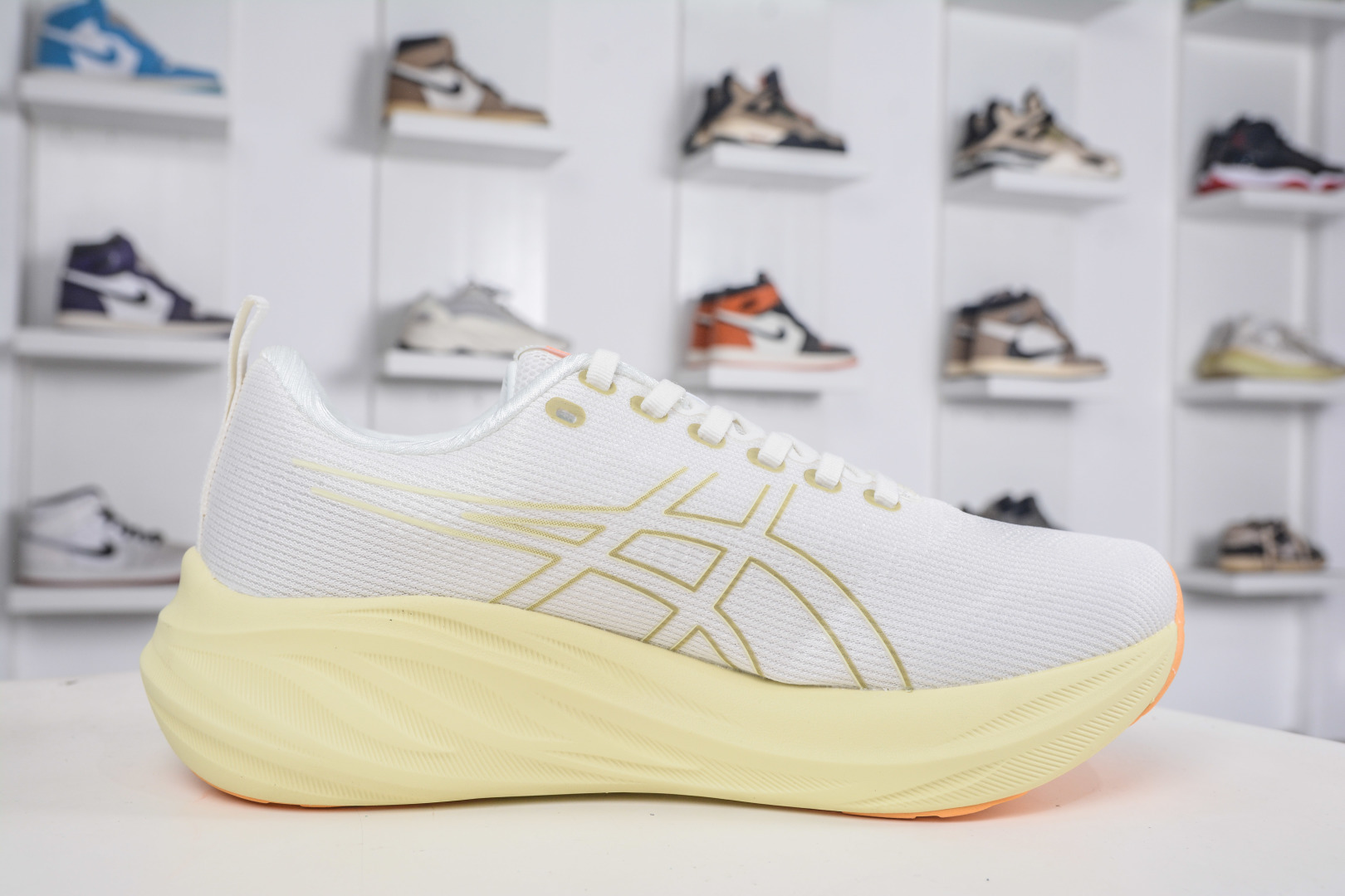 Asics Gel-Saiun 3: Retro Style, Breathable Comfort, and Durable Running Shoes 4 cmp i1760628338311 3056 0 2