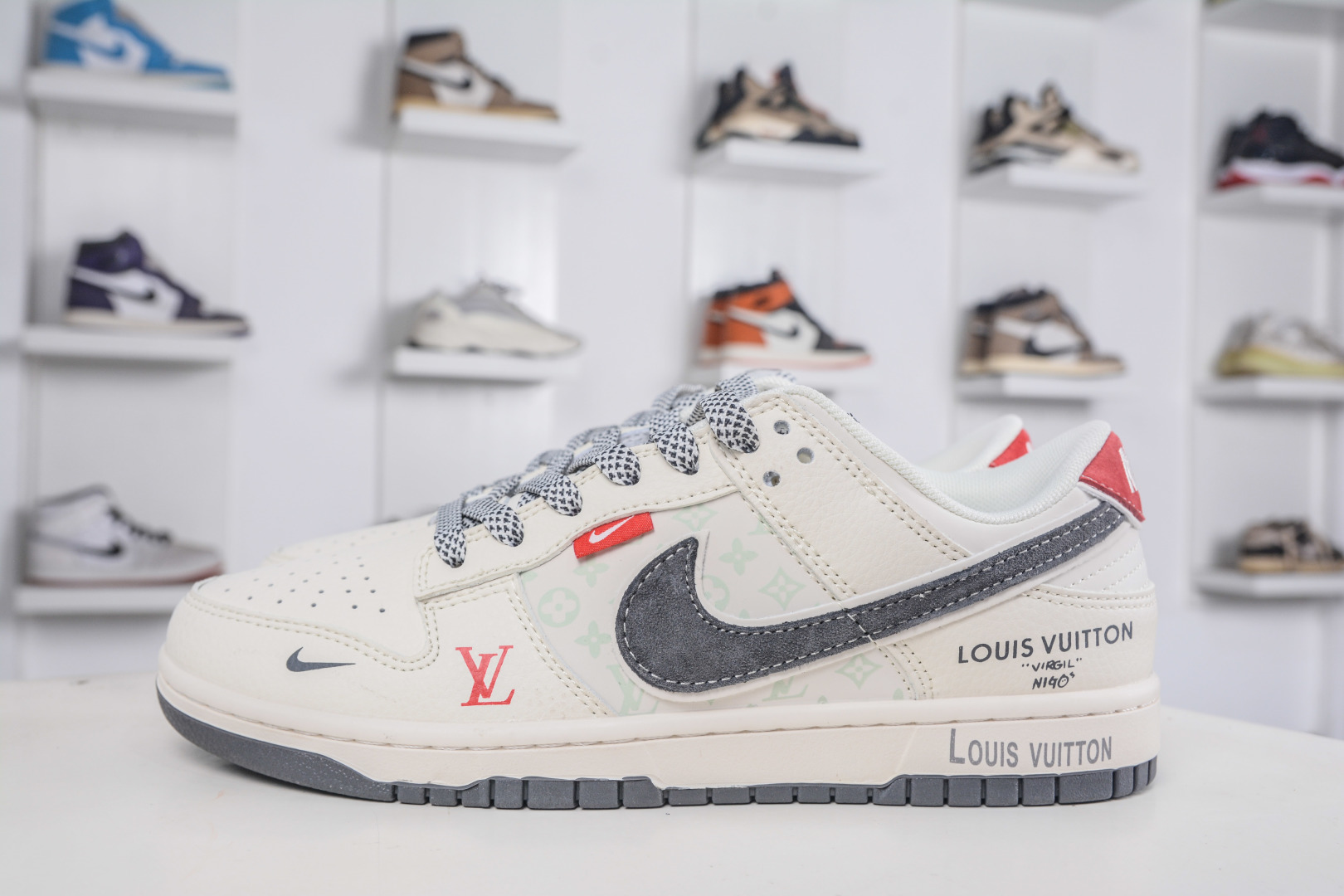 Nike SB Dunk Low x Louis Vuitton Cream/Grey, Top-Tier Quality, Best Price 1 cmp i1760628728675 7104 0 0
