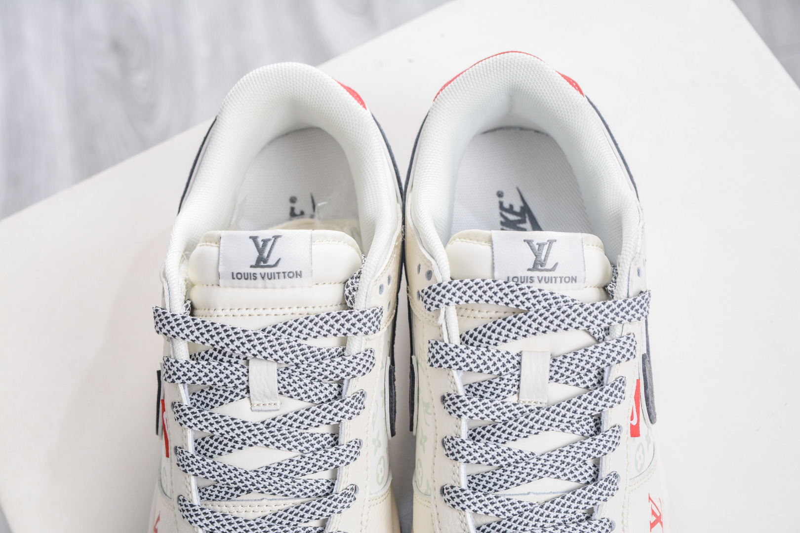 Nike SB Dunk Low x Louis Vuitton Cream/Grey, Top-Tier Quality, Best Price 8 cmp i1760628728676 7342 0 7