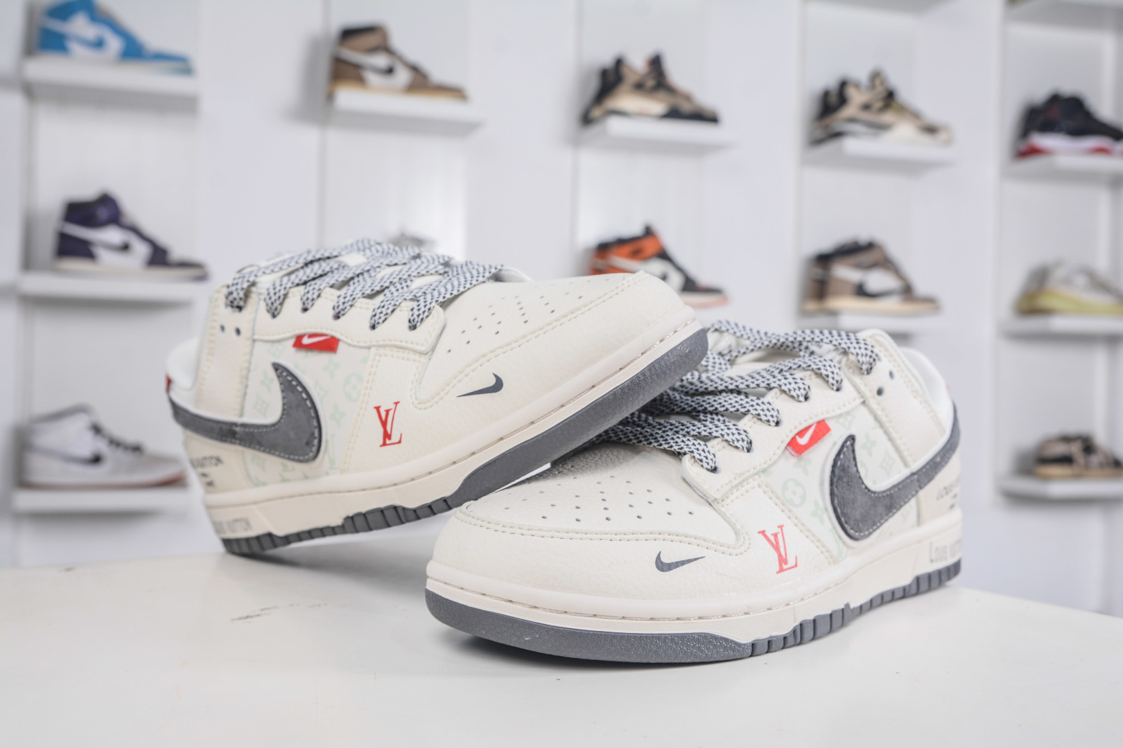 Nike SB Dunk Low x Louis Vuitton Cream/Grey, Top-Tier Quality, Best Price 4 cmp i1760628729718 8584 0 3