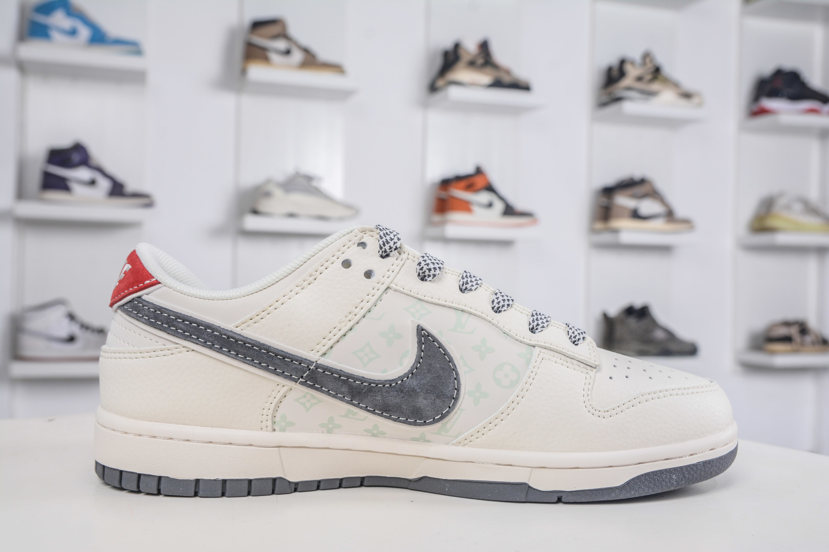 Nike SB Dunk Low x Louis Vuitton Cream/Grey, Top-Tier Quality, Best Price 3 cmp i1760628729721 5099 0 2