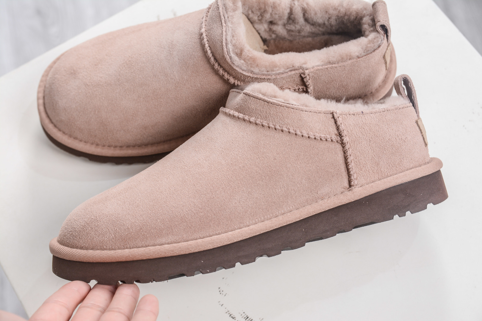 UGG Classic Comfortable Mini Ankle Snow Boots - Winter Essential 7 cmp i1760628994555 2313 0 6