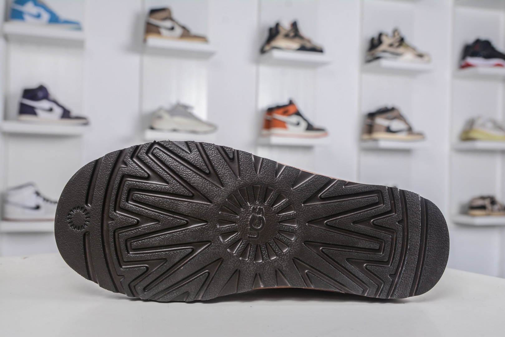 UGG Classic Comfortable Mini Ankle Snow Boots - Winter Essential 5 cmp i1760628994555 978 0 4