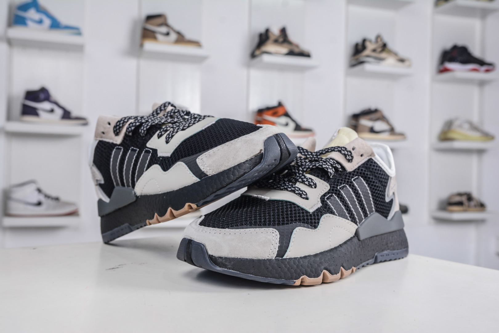 AD originals Nite Jogger Pride 夜行者减震耐磨低帮反光复古休闲百搭运动跑鞋 GY0159-High Quatity Cheap Brand wholesale wholesaler seller Clothes Bags handbags Sneakers Top Fashion Clothing Shoes from China Factory Chinese suppliers best Quality Beautiful Price AD originals Nite Jogger Pride 夜行者减震耐磨低帮反光复古休闲百搭运动跑鞋 GY0159