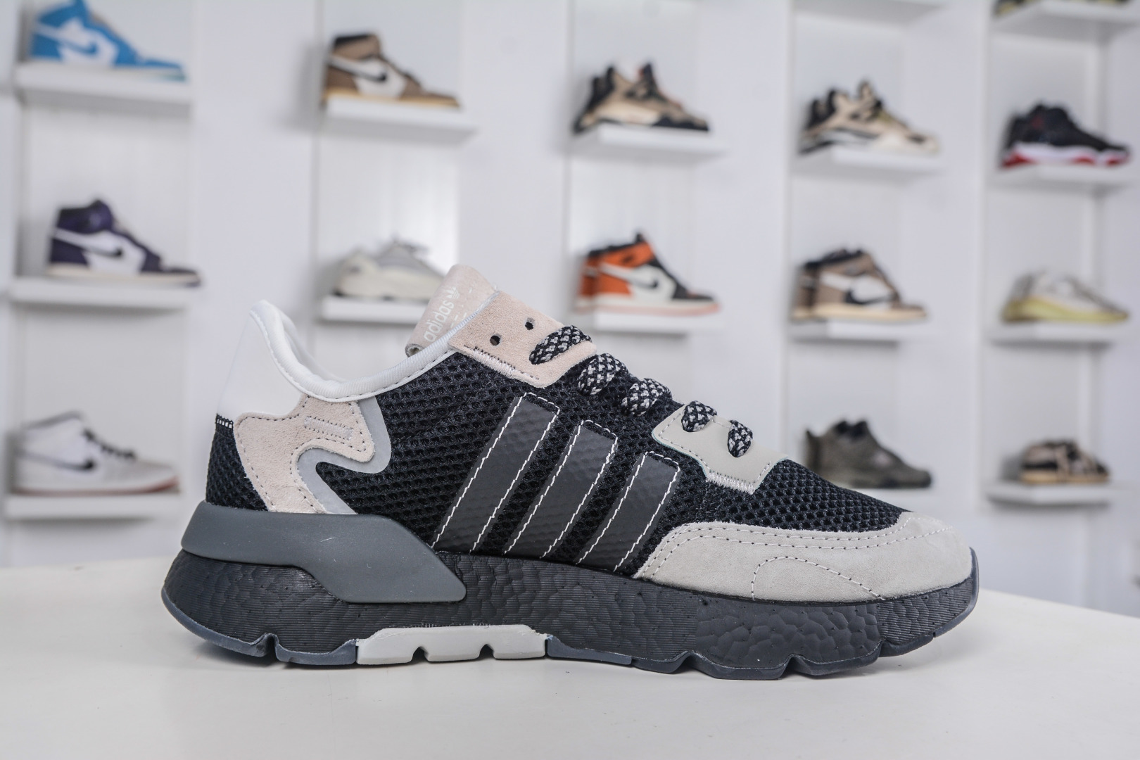 AD originals Nite Jogger Pride 夜行者减震耐磨低帮反光复古休闲百搭运动跑鞋 GY0159-High Quatity Cheap Brand wholesale wholesaler seller Clothes Bags handbags Sneakers Top Fashion Clothing Shoes from China Factory Chinese suppliers best Quality Beautiful Price AD originals Nite Jogger Pride 夜行者减震耐磨低帮反光复古休闲百搭运动跑鞋 GY0159