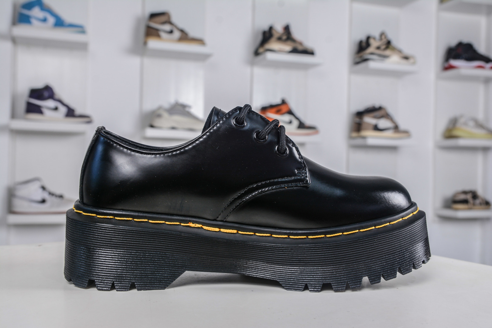 Dr. Martens 1461 Series Platform Oxfords - Timeless Style & Lasting Comfort 3 cmp i1760717730578 3676 0 2